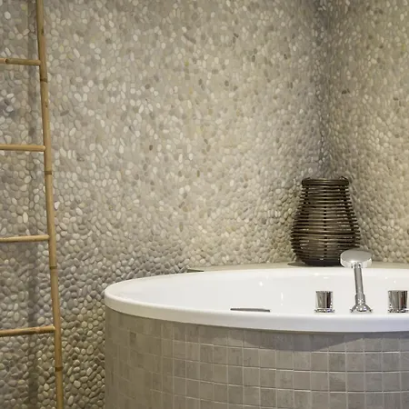 Lush In Texel With Steambath Villa